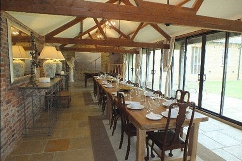 皮特朱莉豪宅內部曝光 造價千萬堪比大型會所